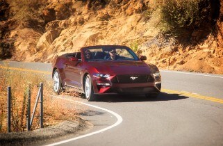2018 Ford Mustang (Royal Crimson)